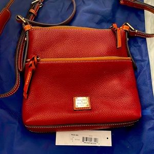 Nwt Dooney & Bourke leather crossbody bag